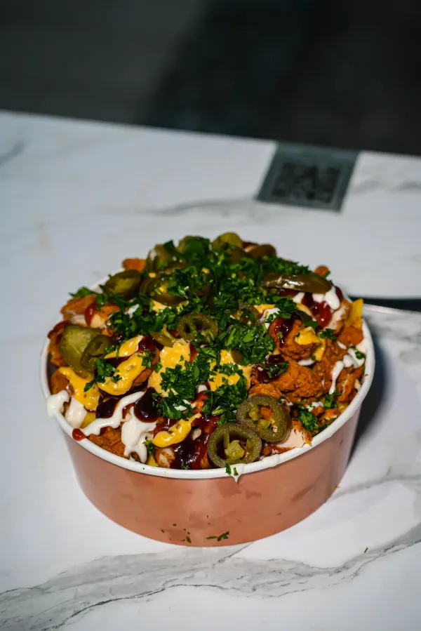 Çıtır tavuklu patates bowl